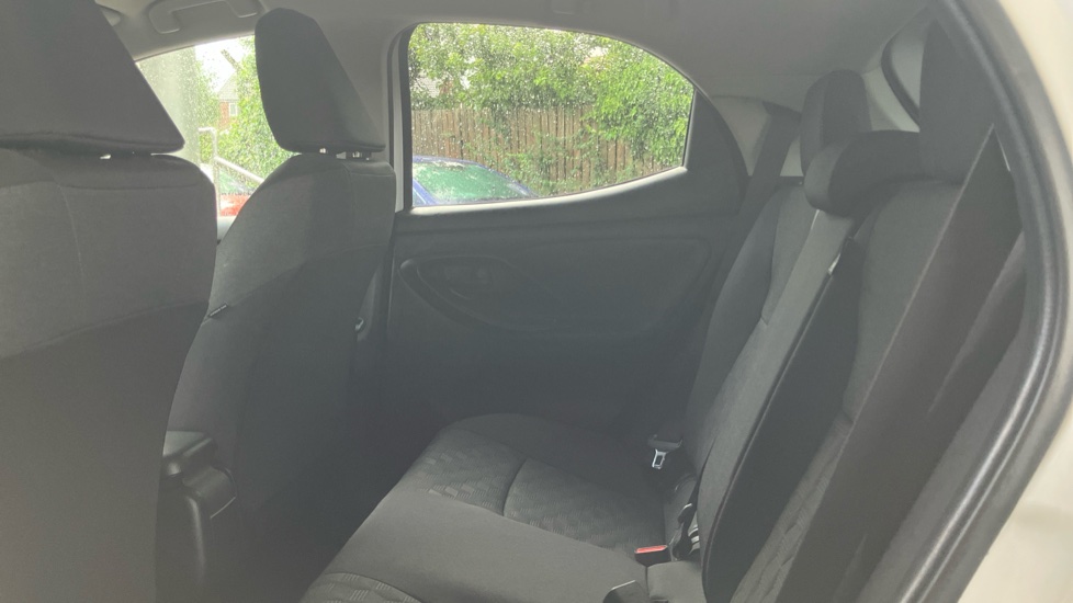 Toyota Yaris 1.5 Hybrid Design 5dr CVT Hybrid Hatchback - Image 15