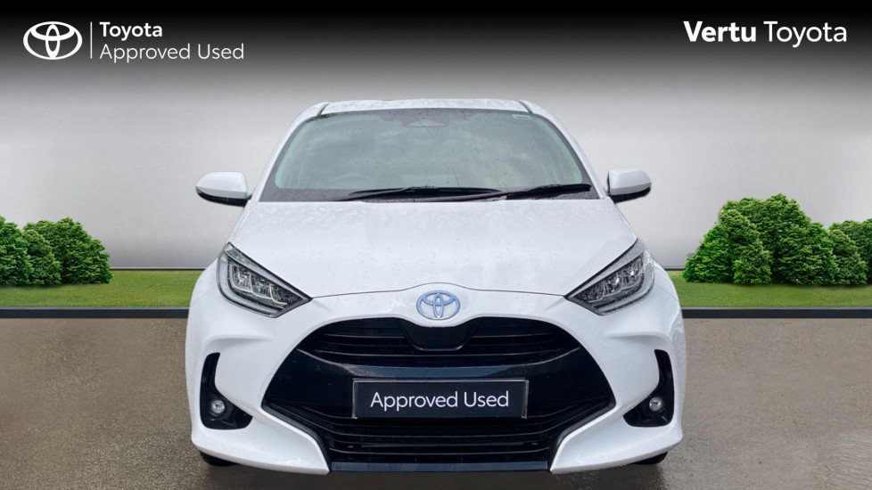 Toyota Yaris 1.5 Hybrid Design 5dr CVT Hybrid Hatchback - Image 22
