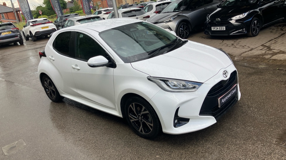 Toyota Yaris 1.5 Hybrid Design 5dr CVT Hybrid Hatchback - Image 29