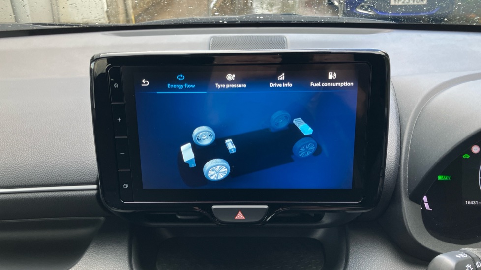 Toyota Yaris 1.5 Hybrid Design 5dr CVT Hybrid Hatchback - Image 38