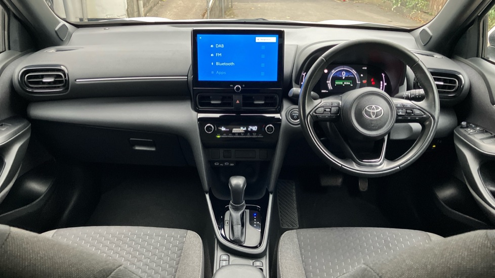 Toyota Yaris Cross 1.5 Hybrid Design 5dr CVT Hybrid Estate - Image 6