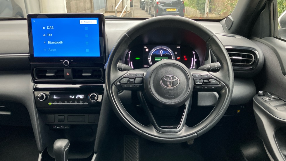 Toyota Yaris Cross 1.5 Hybrid Design 5dr CVT Hybrid Estate - Image 10