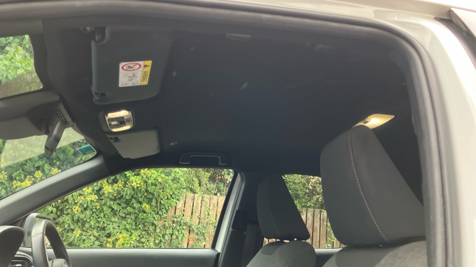Toyota Yaris Cross 1.5 Hybrid Design 5dr CVT Hybrid Estate - Image 19