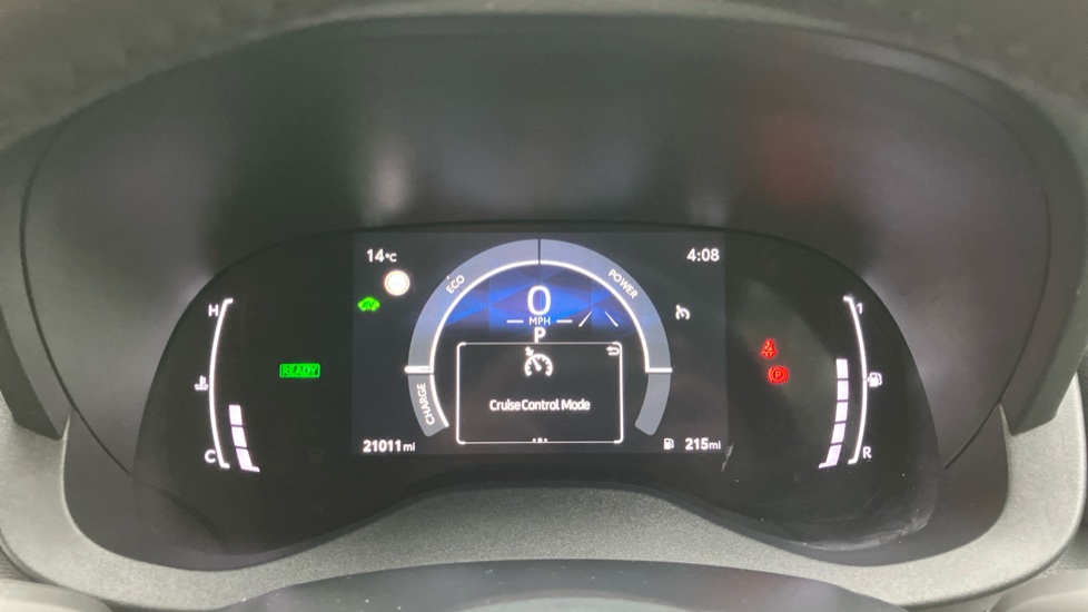Toyota Yaris Cross 1.5 Hybrid Design 5dr CVT Hybrid Estate - Image 47