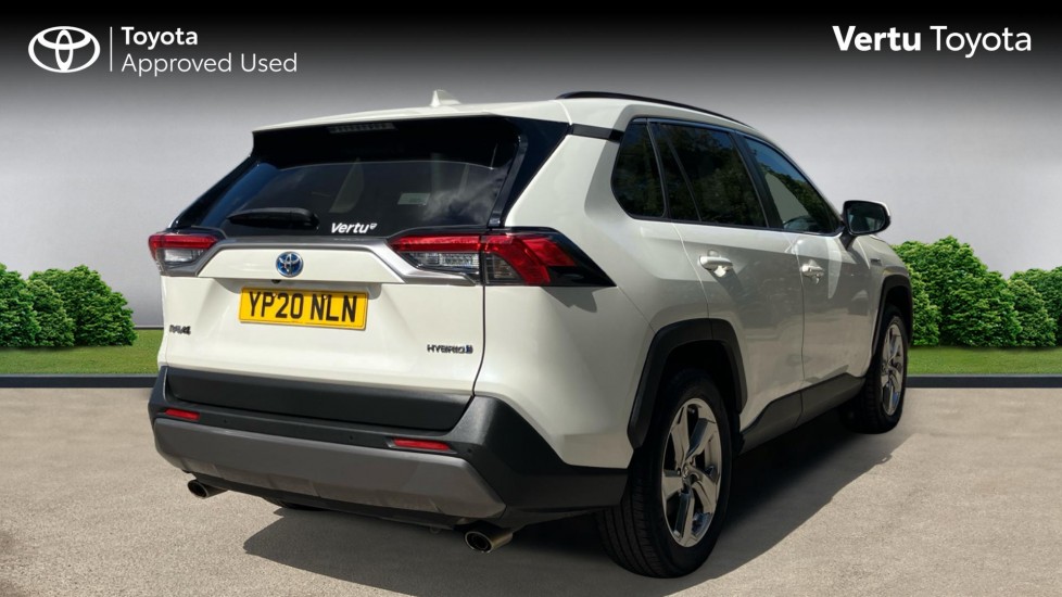 Toyota RAV4 2.5 VVT-i Hybrid Design 5dr CVT 2WD Hybrid Estate - Image 2
