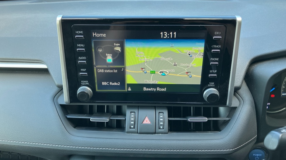 Toyota RAV4 2.5 VVT-i Hybrid Design 5dr CVT 2WD Hybrid Estate - Image 9