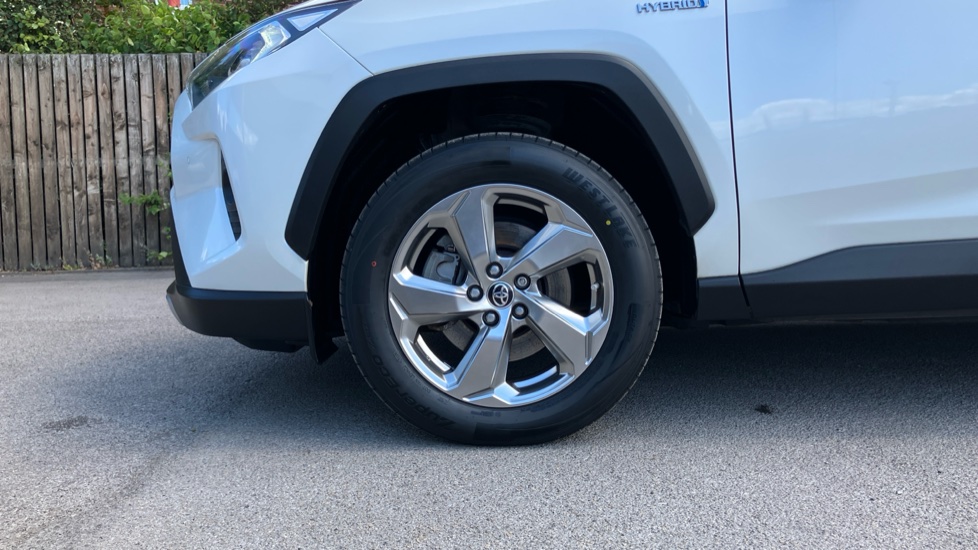 Toyota RAV4 2.5 VVT-i Hybrid Design 5dr CVT 2WD Hybrid Estate - Image 25