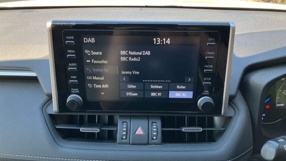 Toyota RAV4 2.5 VVT-i Hybrid Design 5dr CVT 2WD Hybrid Estate - Image 42