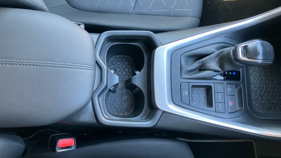 Toyota RAV4 2.5 VVT-i Hybrid Design 5dr CVT 2WD Hybrid Estate - Image 48