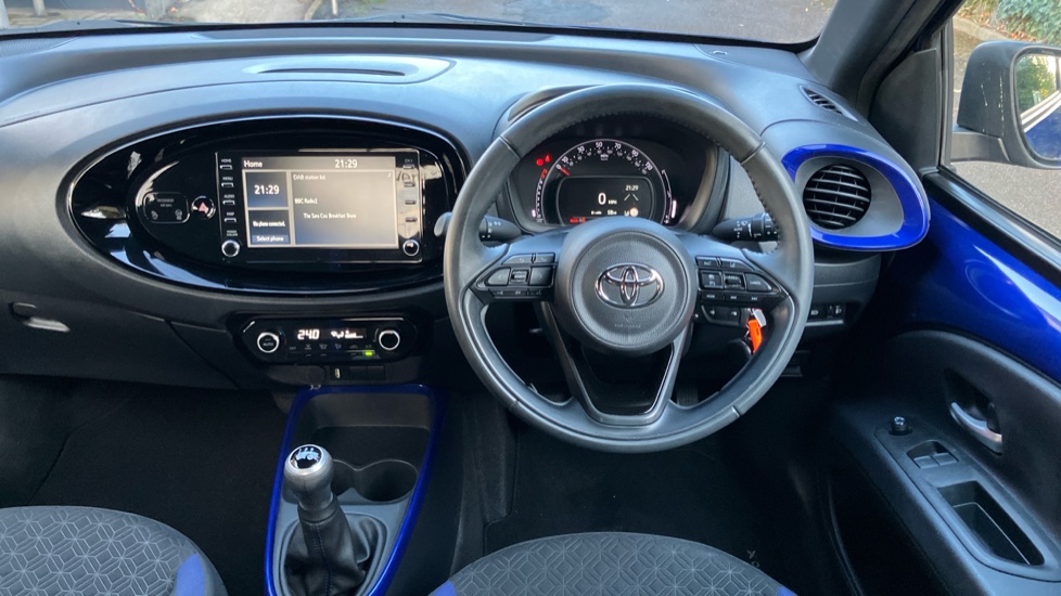 Toyota Aygo X 1.0 VVT-i Edge 5dr Petrol Hatchback - Image 7