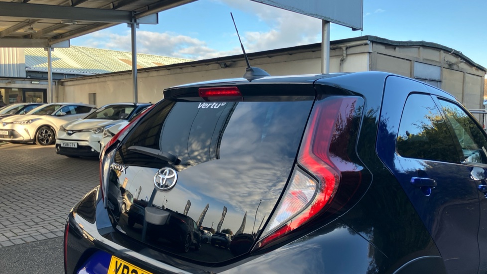 Toyota Aygo X 1.0 VVT-i Edge 5dr Petrol Hatchback - Image 36