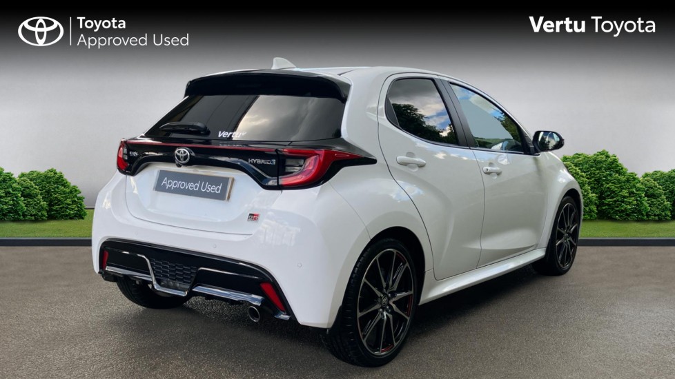 Toyota Yaris 1.5 Hybrid GR Sport 5dr CVT Hybrid Hatchback - Image 2