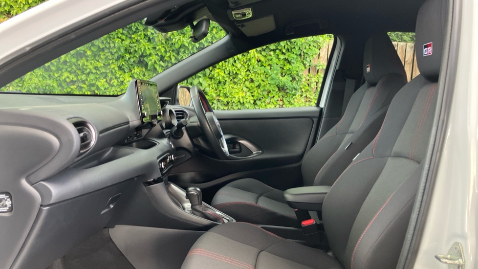 Toyota Yaris 1.5 Hybrid GR Sport 5dr CVT Hybrid Hatchback - Image 5
