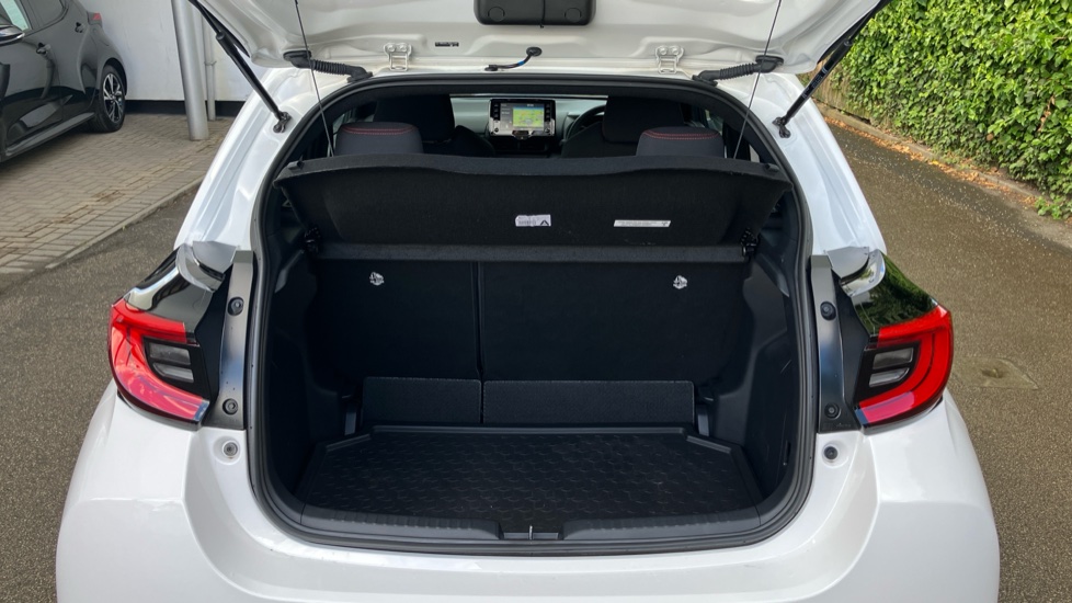 Toyota Yaris 1.5 Hybrid GR Sport 5dr CVT Hybrid Hatchback - Image 13