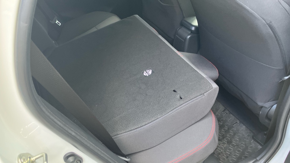 Toyota Yaris 1.5 Hybrid GR Sport 5dr CVT Hybrid Hatchback - Image 18