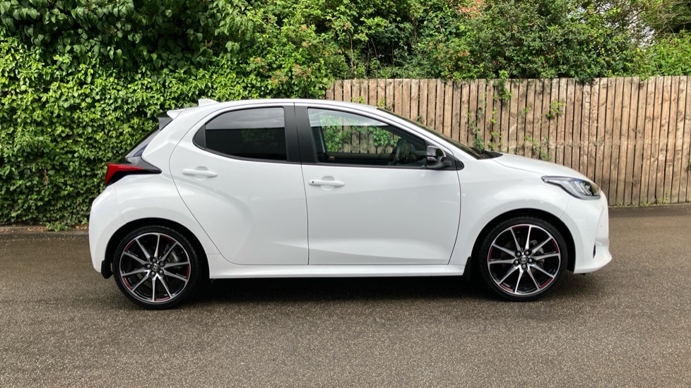 Toyota Yaris 1.5 Hybrid GR Sport 5dr CVT Hybrid Hatchback - Image 23
