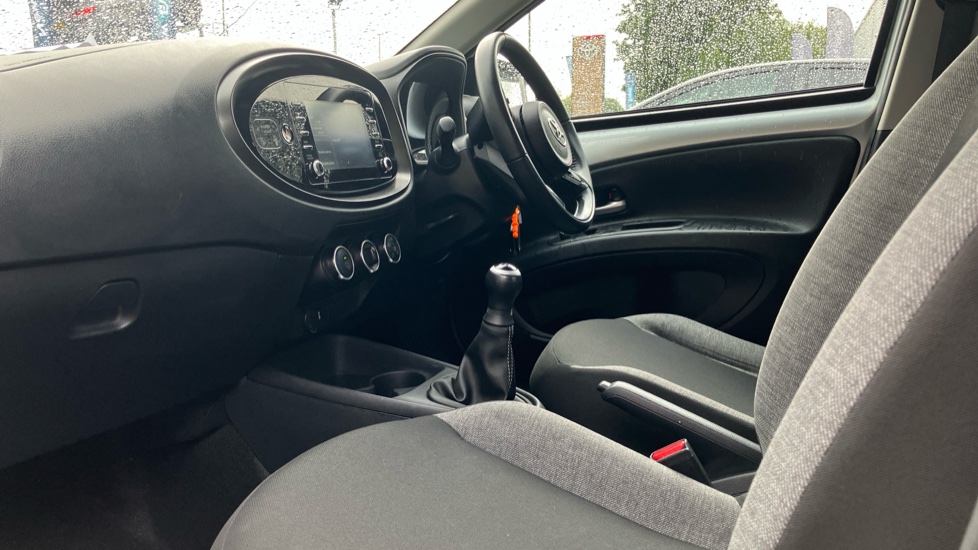 Toyota Aygo X 1.0 VVT-i Pure 5dr Petrol Hatchback - Image 5
