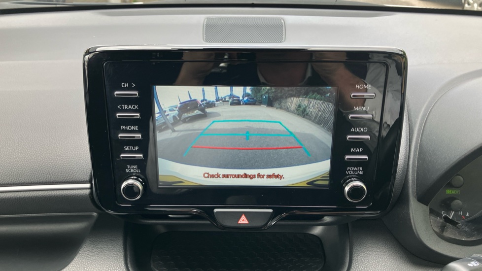 Toyota Yaris 1.5 Hybrid Icon 5dr CVT Hybrid Hatchback - Image 40