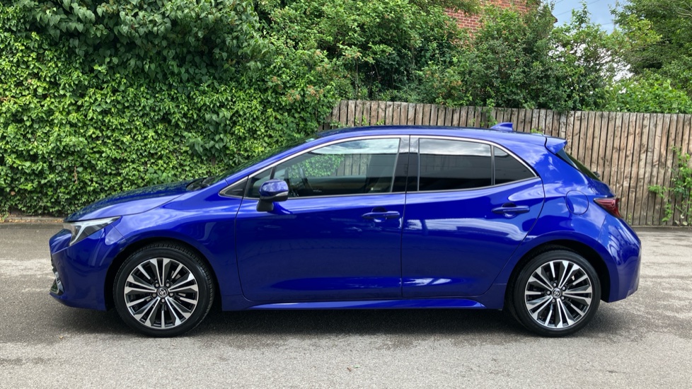 Toyota Corolla 1.8 Hybrid Design 5dr CVT Hybrid Hatchback - Image 24