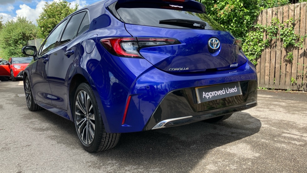 Toyota Corolla 1.8 Hybrid Design 5dr CVT Hybrid Hatchback - Image 32