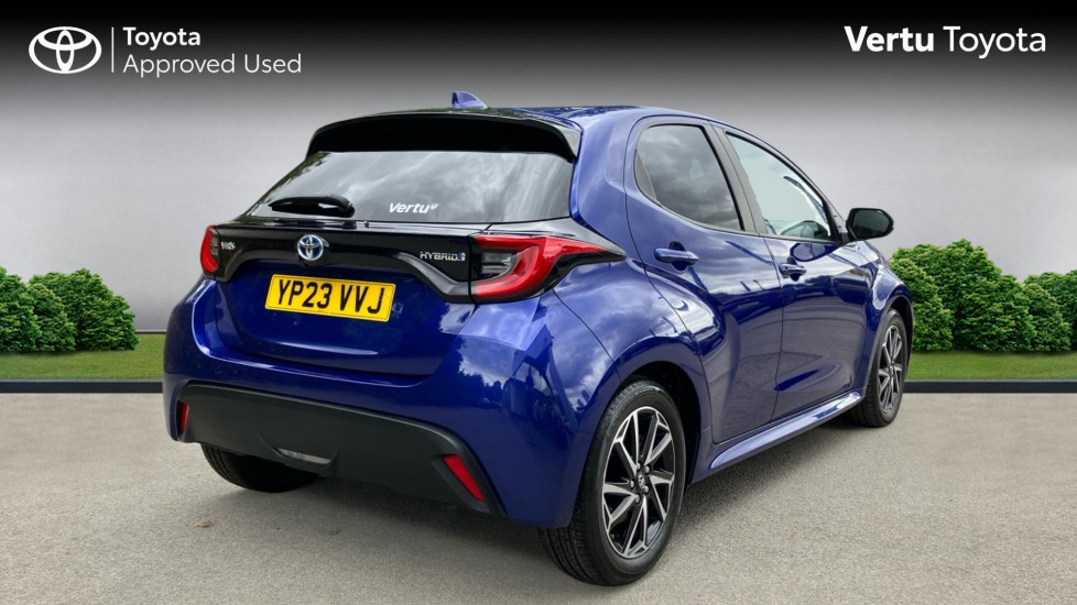 Toyota Yaris 1.5 Hybrid Design 5dr CVT Hybrid Hatchback - Image 2