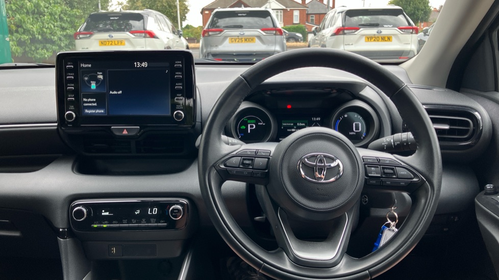 Toyota Yaris 1.5 Hybrid Design 5dr CVT Hybrid Hatchback - Image 7