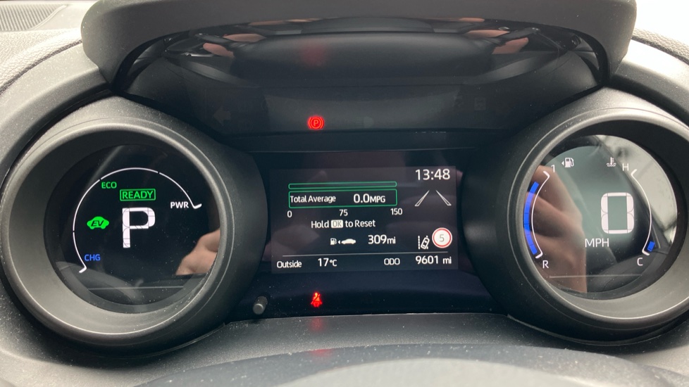 Toyota Yaris 1.5 Hybrid Design 5dr CVT Hybrid Hatchback - Image 11