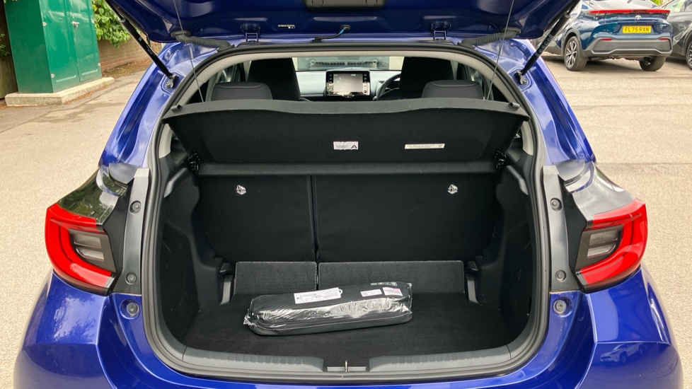 Toyota Yaris 1.5 Hybrid Design 5dr CVT Hybrid Hatchback - Image 13