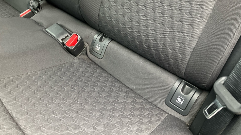 Toyota Yaris 1.5 Hybrid Design 5dr CVT Hybrid Hatchback - Image 14