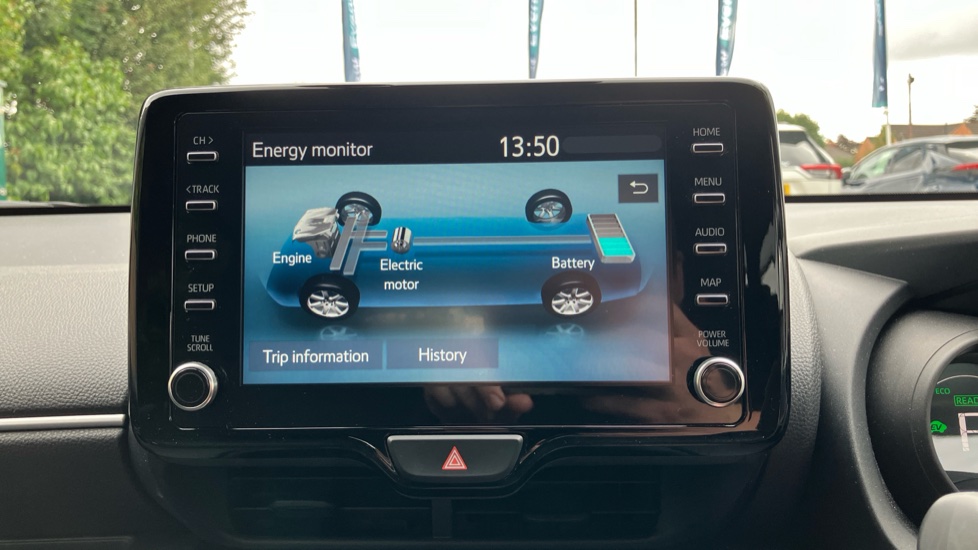 Toyota Yaris 1.5 Hybrid Design 5dr CVT Hybrid Hatchback - Image 34