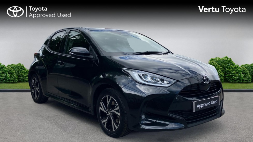 Toyota Yaris 1.5 Hybrid Design 5dr CVT Hybrid Hatchback - Image 1
