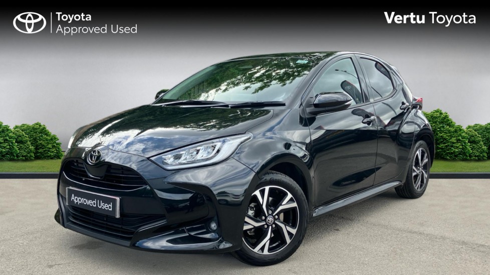 Toyota Yaris 1.5 Hybrid Design 5dr CVT Hybrid Hatchback - Image 3