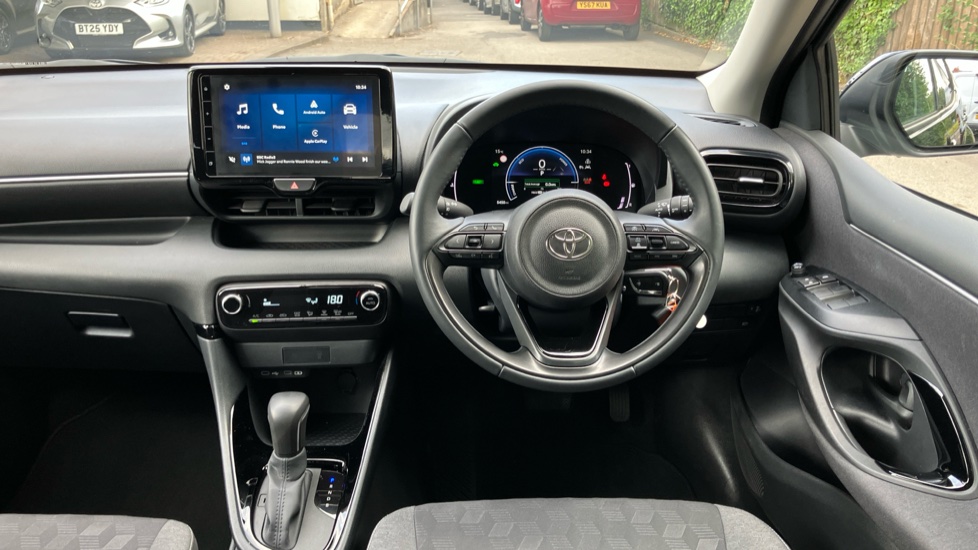 Toyota Yaris 1.5 Hybrid Design 5dr CVT Hybrid Hatchback - Image 7