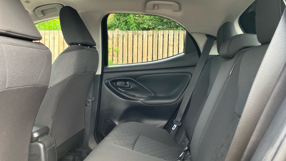 Toyota Yaris 1.5 Hybrid Design 5dr CVT Hybrid Hatchback - Image 15
