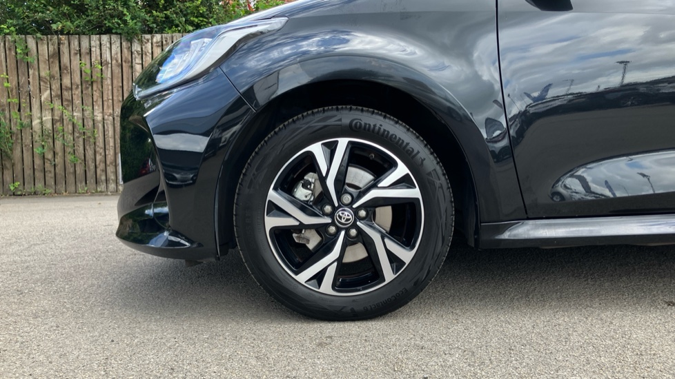 Toyota Yaris 1.5 Hybrid Design 5dr CVT Hybrid Hatchback - Image 25