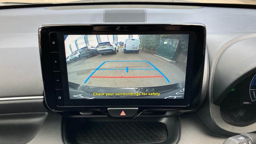 Toyota Yaris 1.5 Hybrid Design 5dr CVT Hybrid Hatchback - Image 41