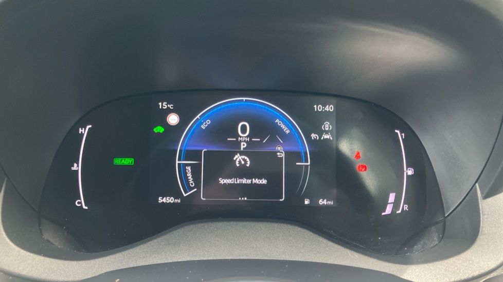 Toyota Yaris 1.5 Hybrid Design 5dr CVT Hybrid Hatchback - Image 44