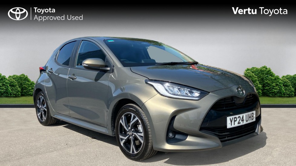 Toyota Yaris 1.5 Hybrid Design 5dr CVT Hybrid Hatchback - Image 1