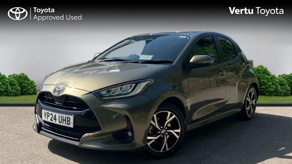 Toyota Yaris 1.5 Hybrid Design 5dr CVT Hybrid Hatchback - Image 3