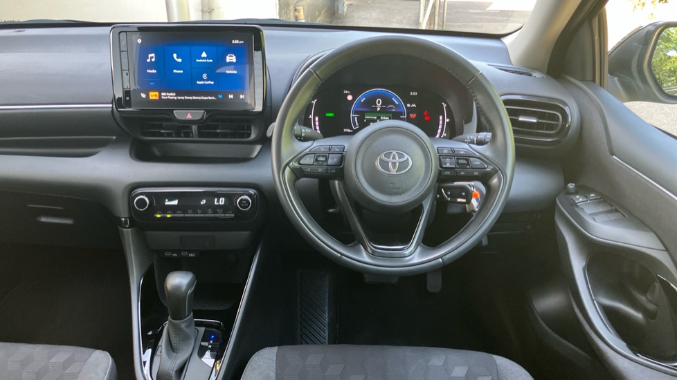 Toyota Yaris 1.5 Hybrid Design 5dr CVT Hybrid Hatchback - Image 7