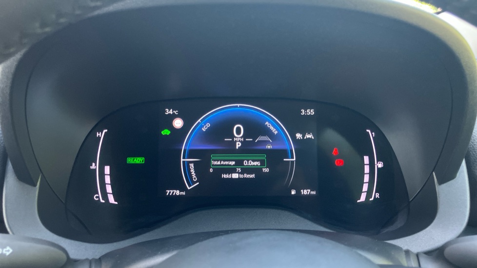 Toyota Yaris 1.5 Hybrid Design 5dr CVT Hybrid Hatchback - Image 11