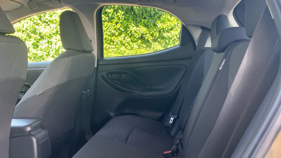 Toyota Yaris 1.5 Hybrid Design 5dr CVT Hybrid Hatchback - Image 15