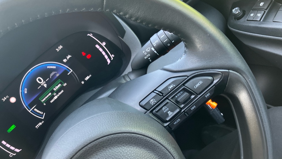 Toyota Yaris 1.5 Hybrid Design 5dr CVT Hybrid Hatchback - Image 33