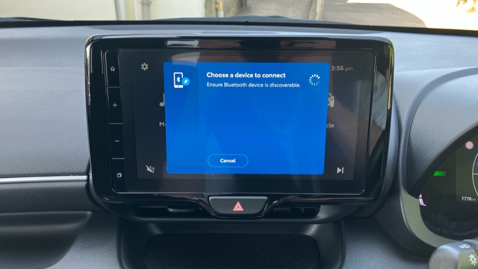 Toyota Yaris 1.5 Hybrid Design 5dr CVT Hybrid Hatchback - Image 37