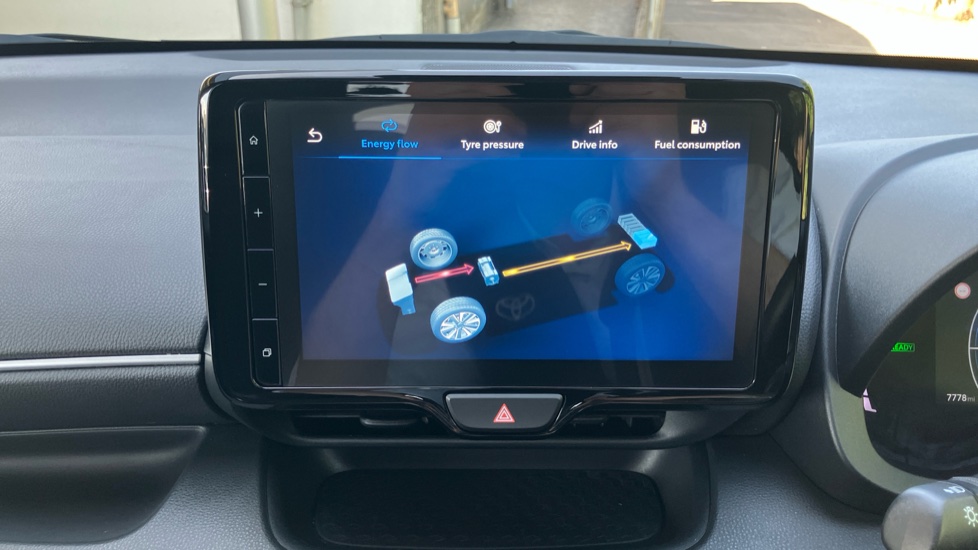 Toyota Yaris 1.5 Hybrid Design 5dr CVT Hybrid Hatchback - Image 38
