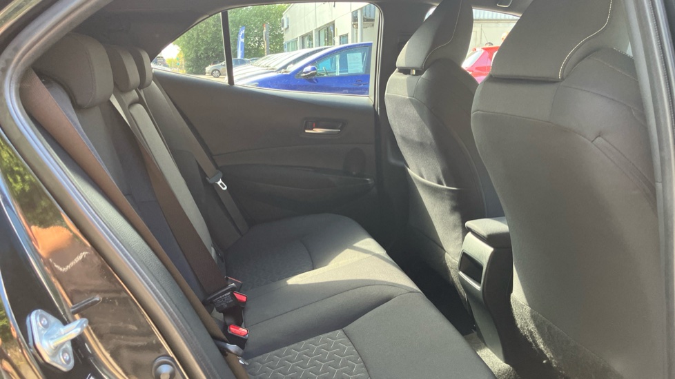 Toyota Corolla 1.8 VVT-i Hybrid Design 5dr CVT Hybrid Hatchback - Image 8