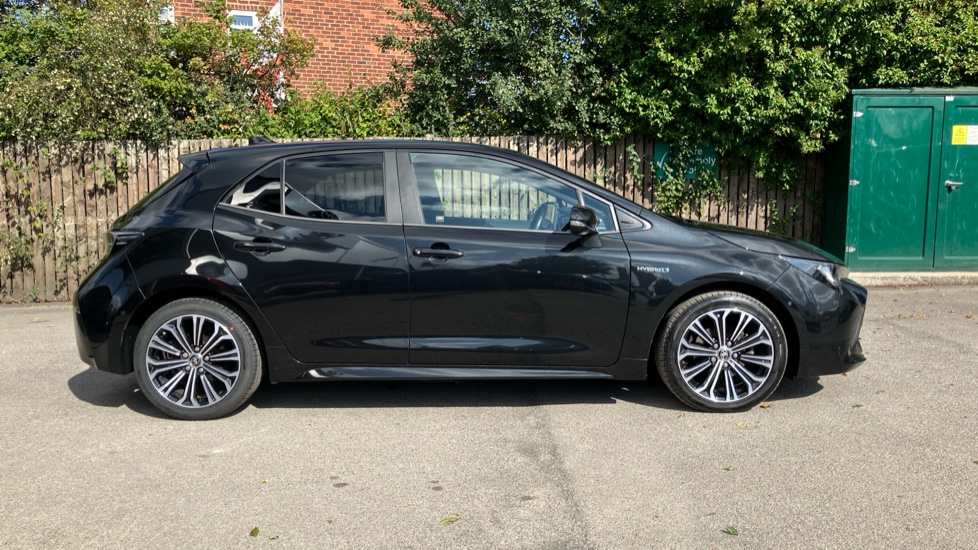 Toyota Corolla 1.8 VVT-i Hybrid Design 5dr CVT Hybrid Hatchback - Image 23
