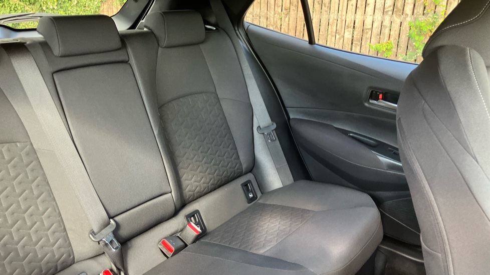 Toyota Corolla 1.8 VVT-i Hybrid Design 5dr CVT Hybrid Hatchback - Image 38