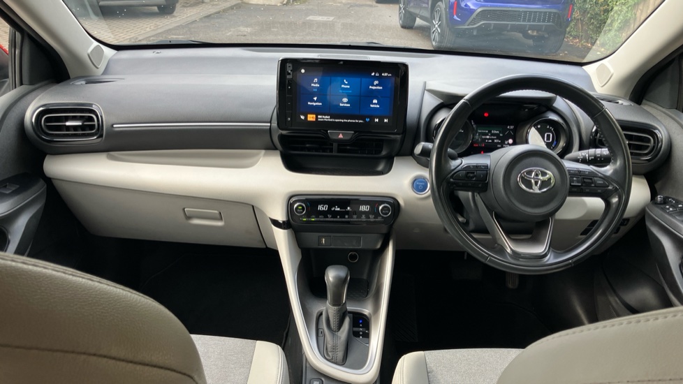 Toyota Yaris 1.5 Hybrid Excel 5dr CVT Hybrid Hatchback - Image 6