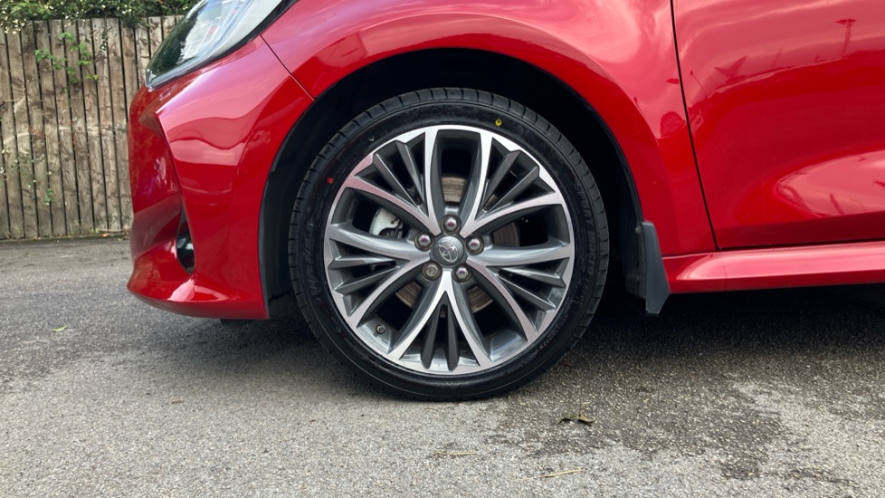 Toyota Yaris 1.5 Hybrid Excel 5dr CVT Hybrid Hatchback - Image 25